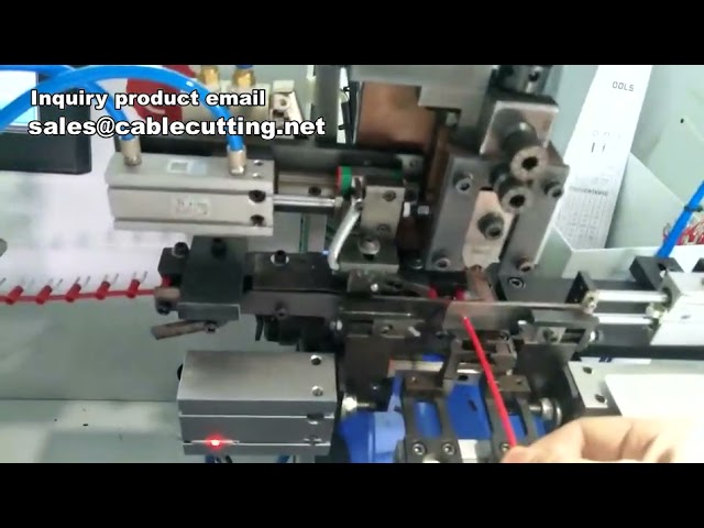 Machine automatique de coupe, dénudage et sertissage de cosses