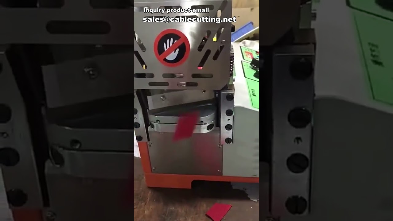 Machine de coupe automatisée pour sangles, étiquettes et rubans - Haute précision