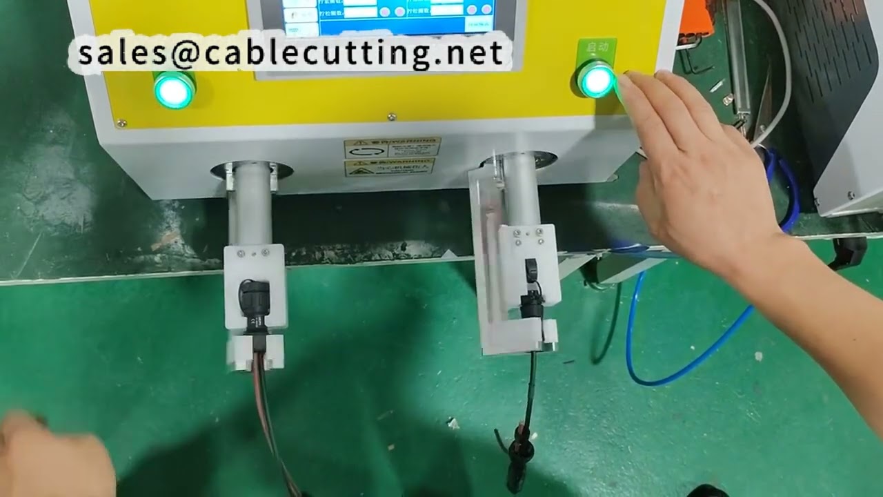 Machine de vissage à double tête avec contrôle de couple précis pour assemblage sans dommage