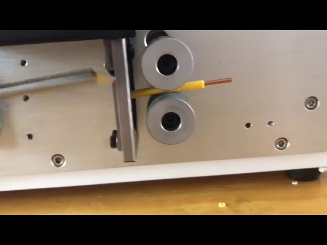 Dénudeuse automatique de câbles informatiques 6mm² – Machine de dénudage haute précision