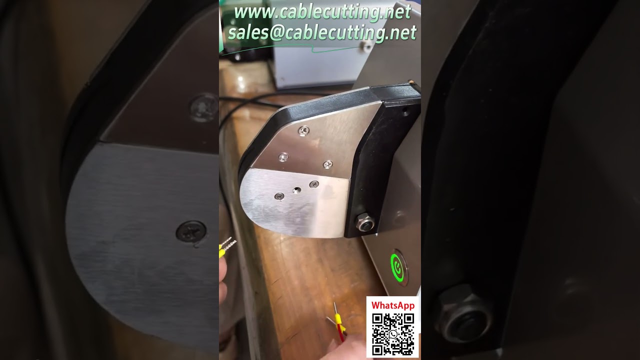 Machine à sertir automatique pour cosses tubulaires – Sertissage carré 10 mm², sans réglage et auto-adaptatif