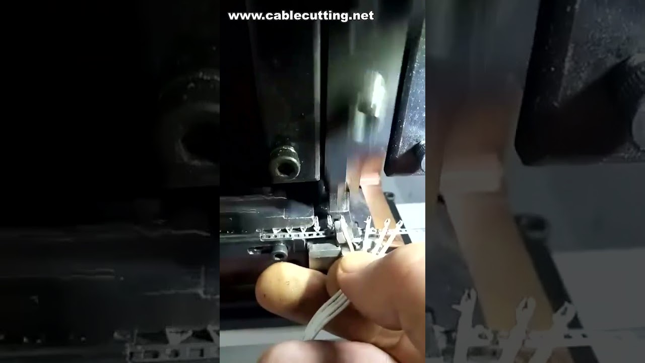 Machine de sertissage semi-automatique pour fils et câbles électriques | Sertissage précis de bornes