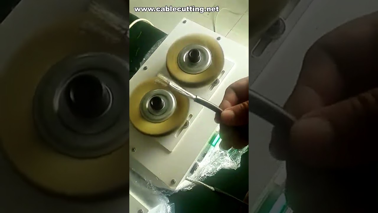 Machine de brossage, dénudeur de câble blindé en promotion – Nouvelle machine à torsader les fils
