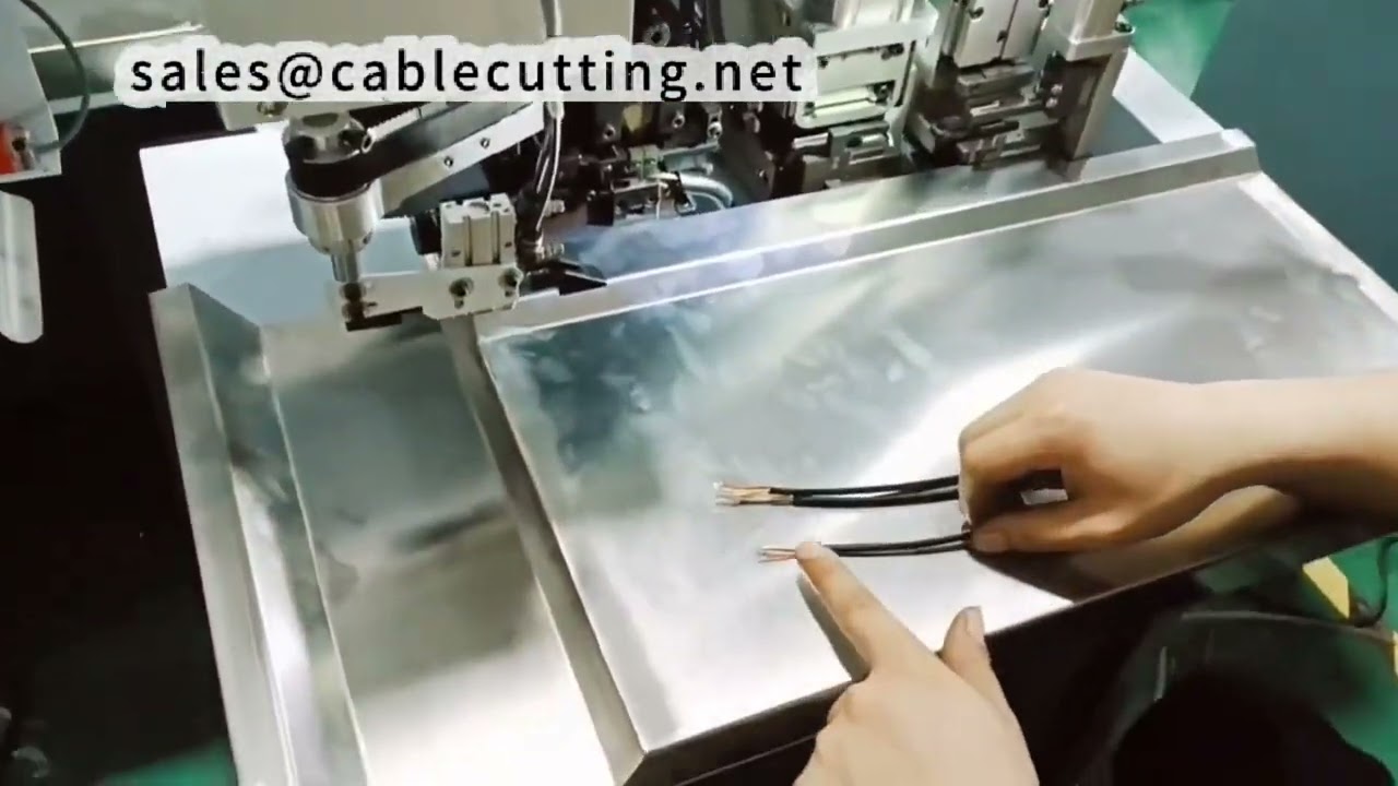 Machine à sertir les terminaux haut volume - Vidéo de discussion