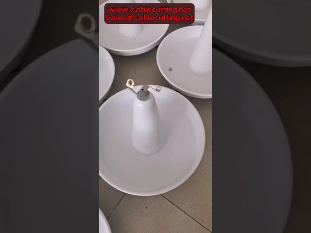 Table dérouleuse pré-alimentateur pour câbles avec plateau d'alimentation robuste