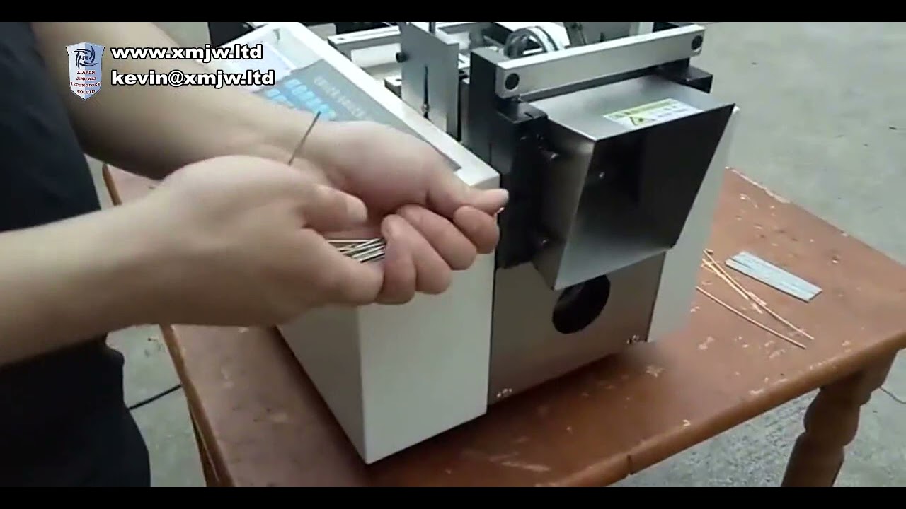 Machine de coupe automatique intelligente de précision pour câbles, fils de fer et métal avec écran LCD