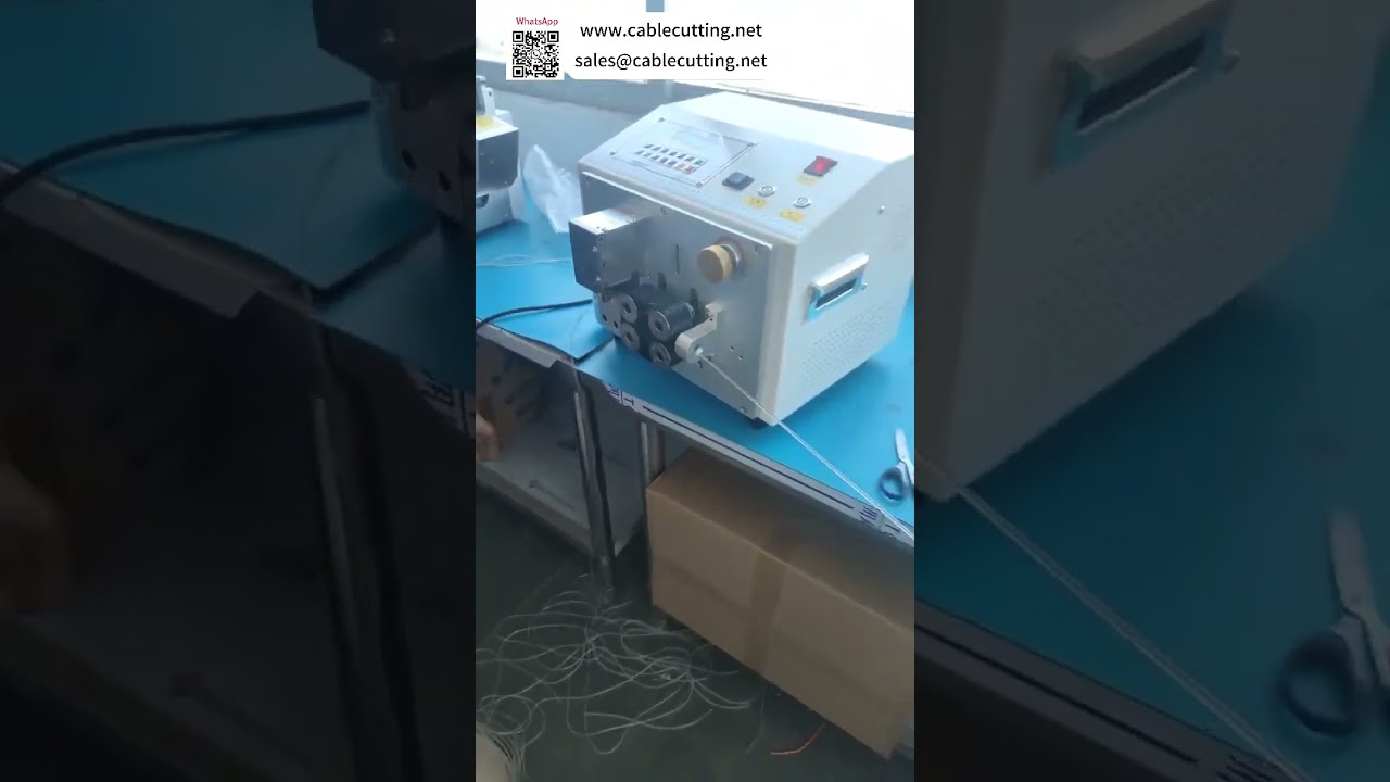 Machine de découpe de tubes à courroie haute vitesse – Opérations avec dérouleur vertical et horizontal